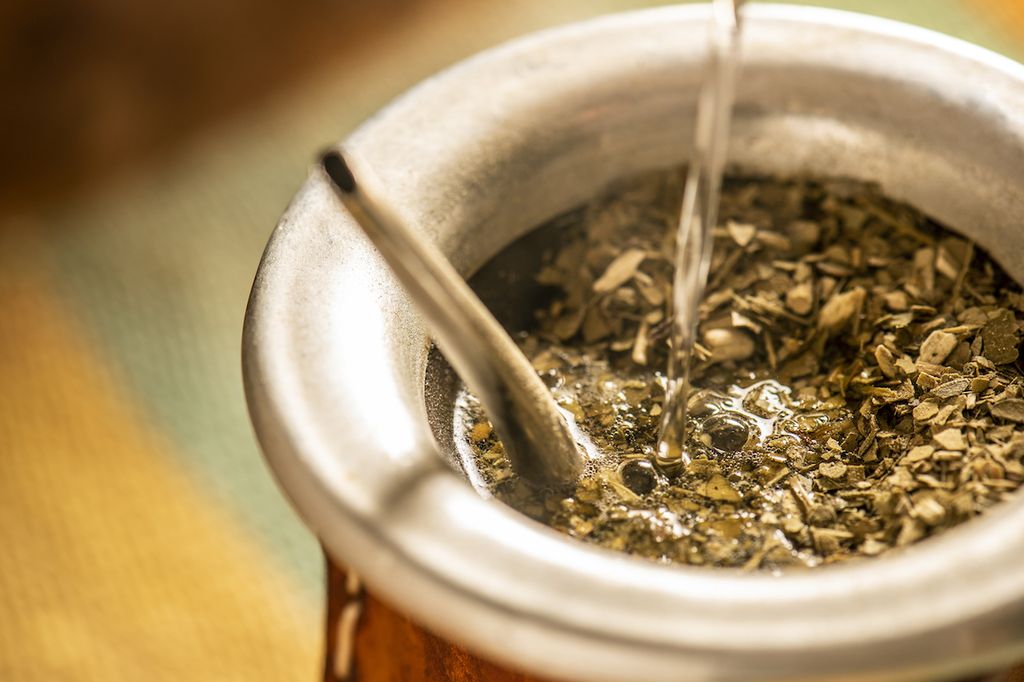 Golpe al consumo de los argentinos: se derrumbó la venta de yerba mate